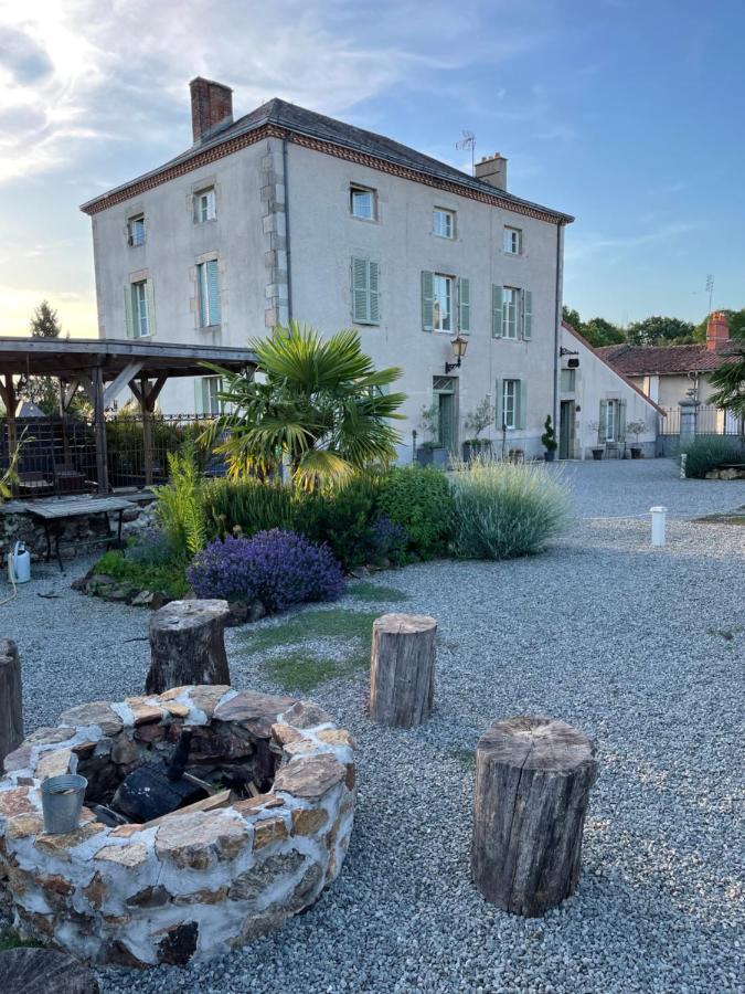 Mezieres-sur-Issoire Maison Hirondelles Gites מראה חיצוני תמונה